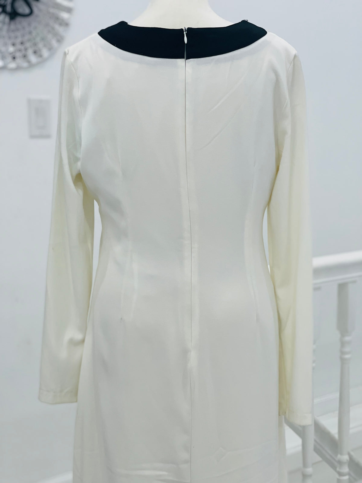W & B Abaya Lace White, Black