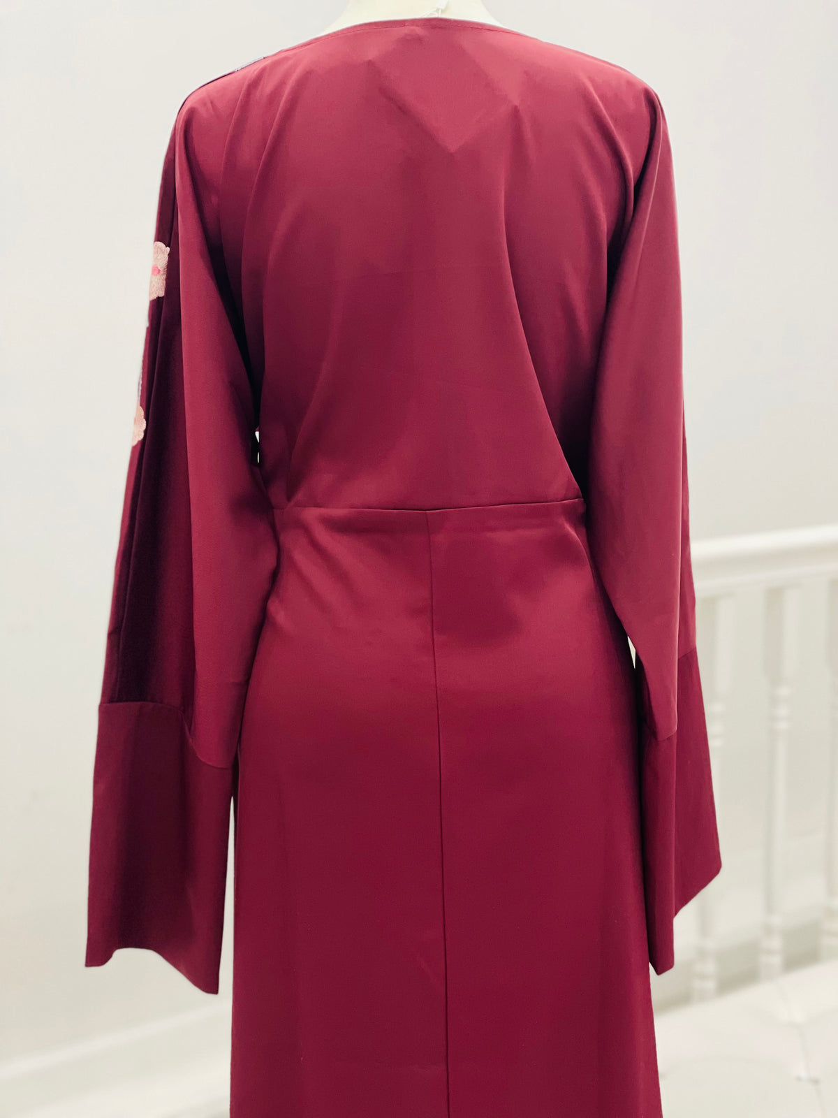 Naila Abaya
