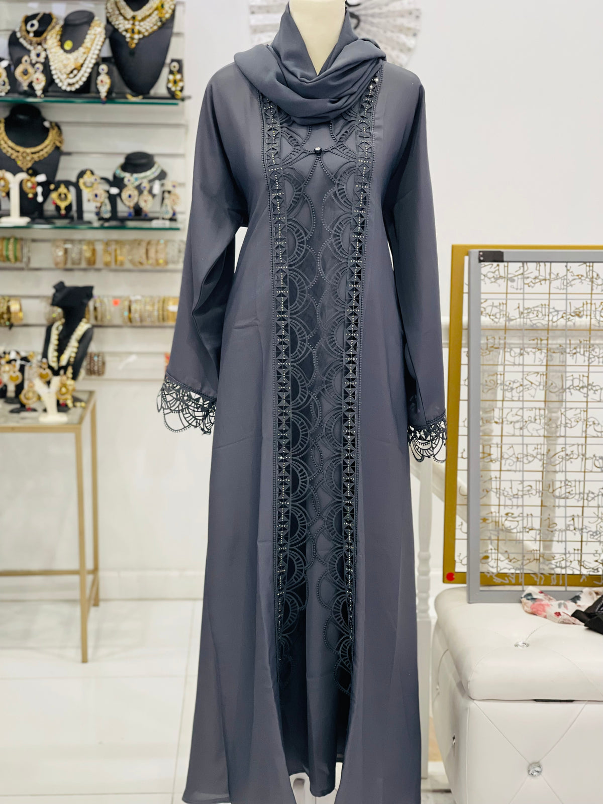Tahiya Abaya