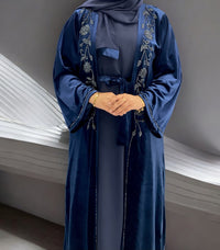 Nikhat Abaya