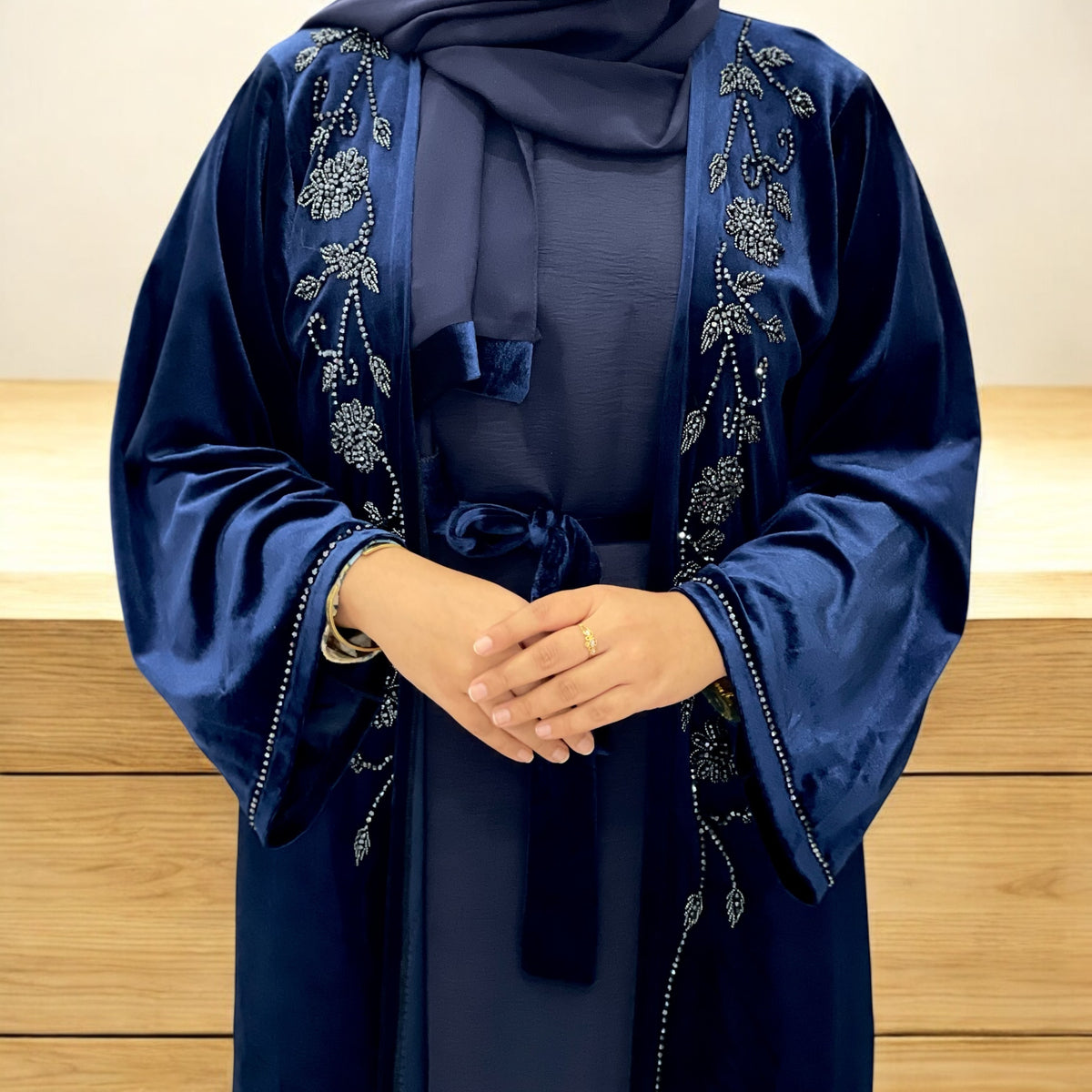 Nikhat Abaya