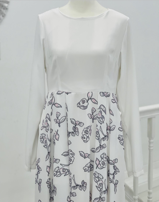 White Floral w/Pockets Dress